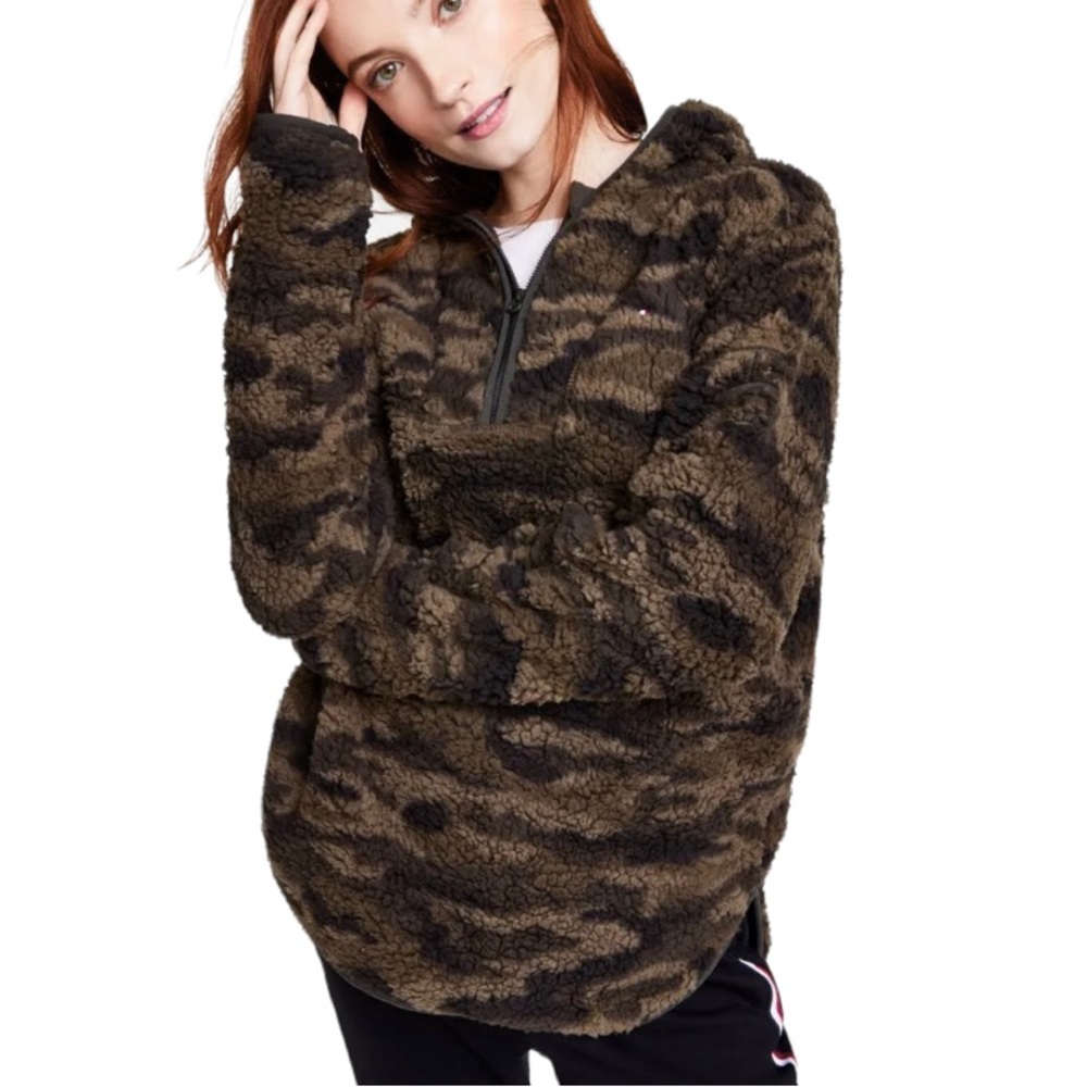 Tommy Hilfiger Camo Fleece Quarter Zip Hooded Pullover